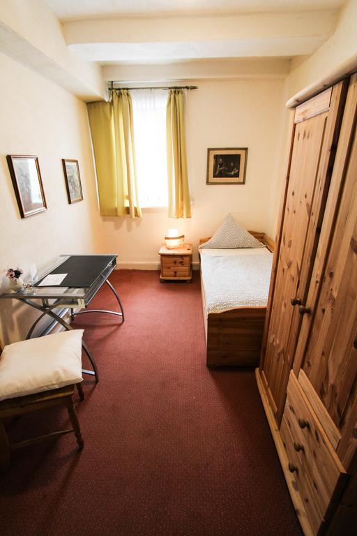 Gastehaus Deutsches Haus Hotell Northeim Exteriör bild